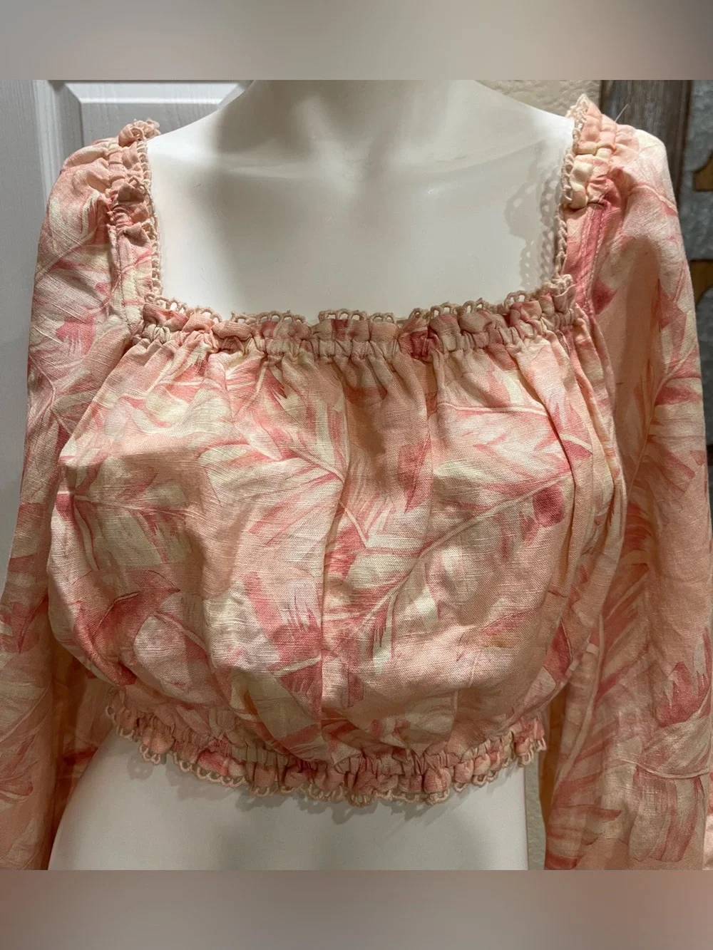 Show Me Your Mumu Claudia Crop Top in Pink Majestic Palm Size Medium - Picture 4 of 8